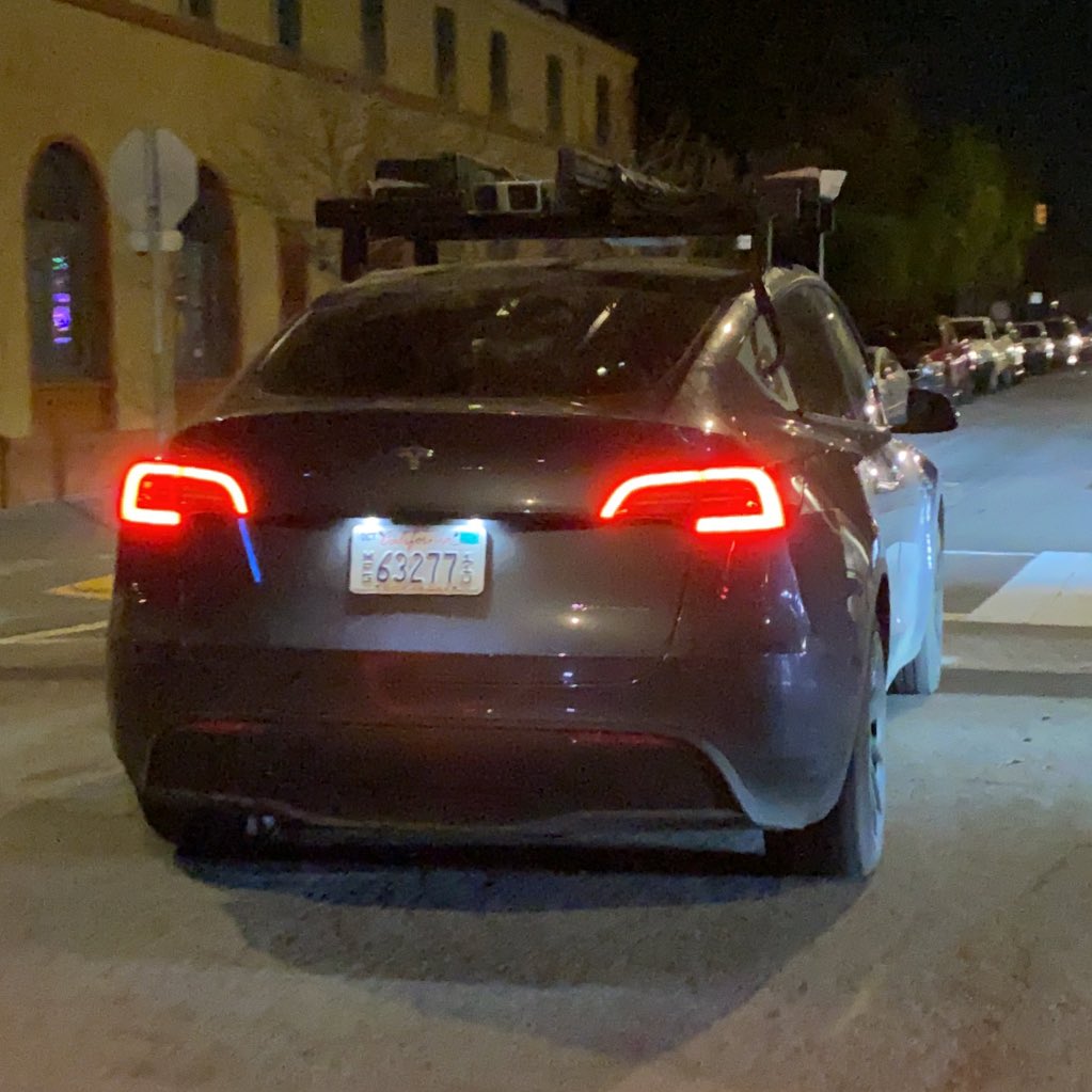 Strange Sensor Tesla Model Y Spotted Driving With Strange Sensor Rack Up Top : r/MVIS